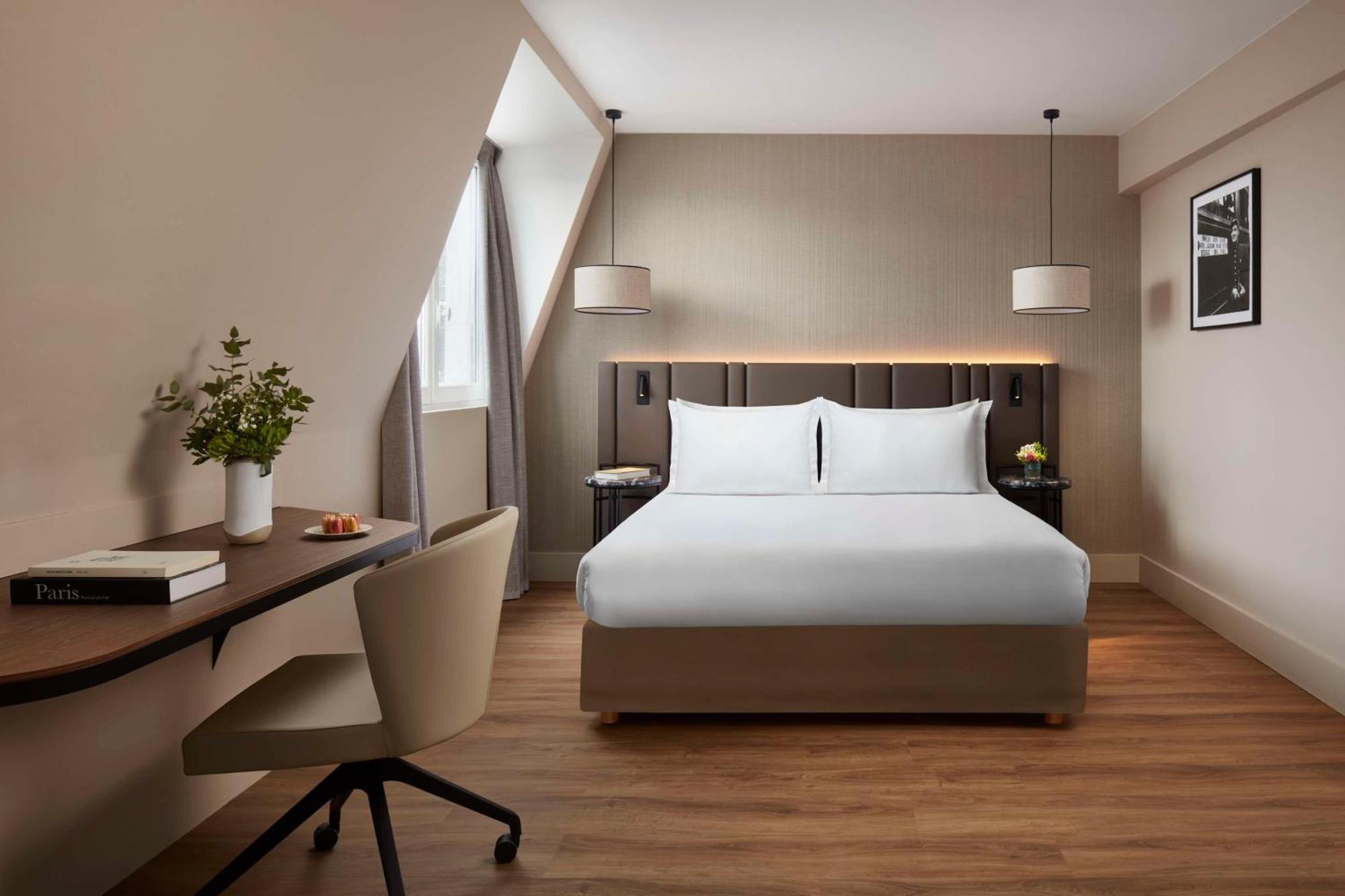 Hotel Gare De L'est, An Ihg Parijs