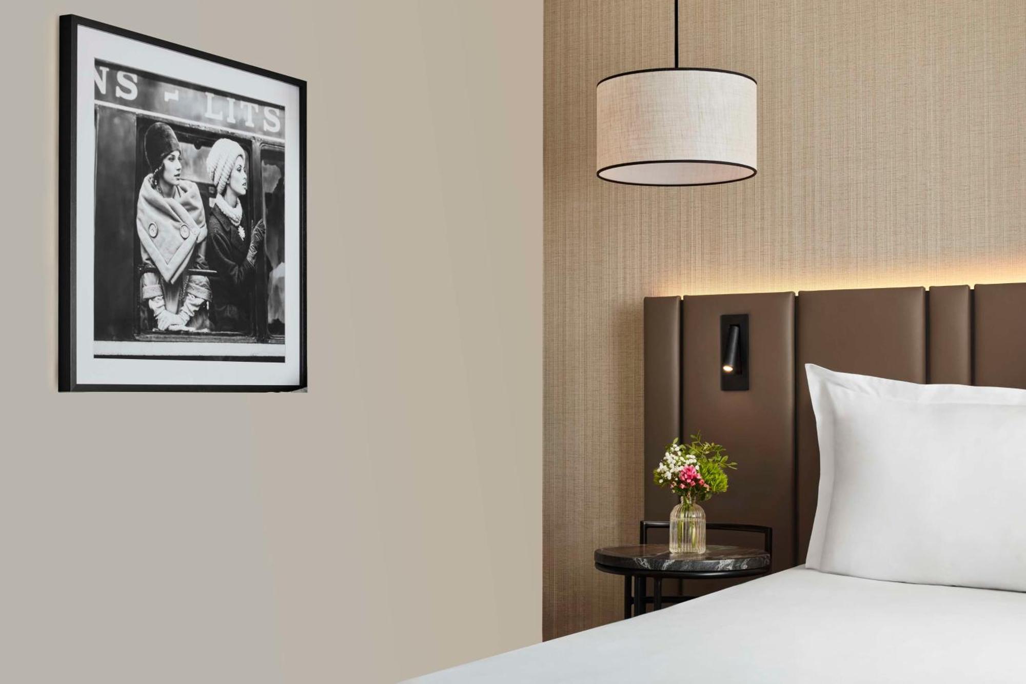 Hotel Gare De L'est, An Ihg Parijs